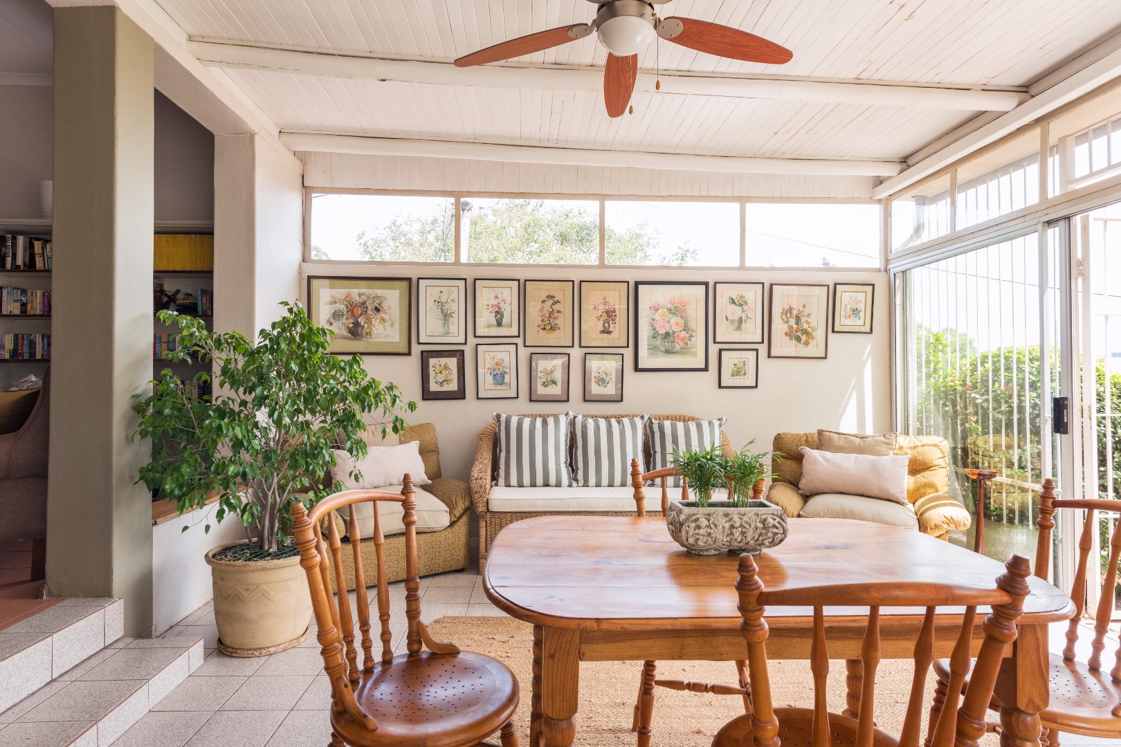Sunroom dining nook